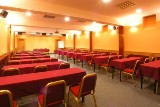 13-conference-hall